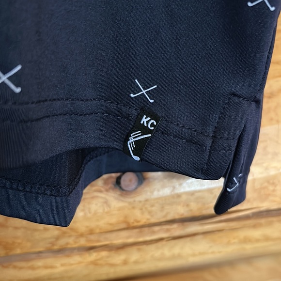 Kenneth Cole New York NWT Golf Shirt Size X-Large in Navy with Golf Club Print - Picture 4 of 10